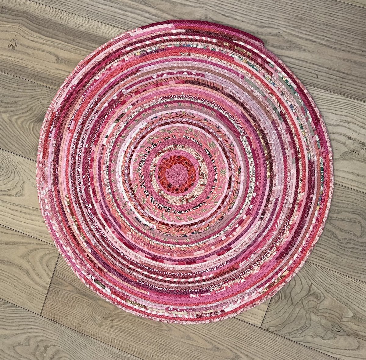 Pink scraps rope rug large round
