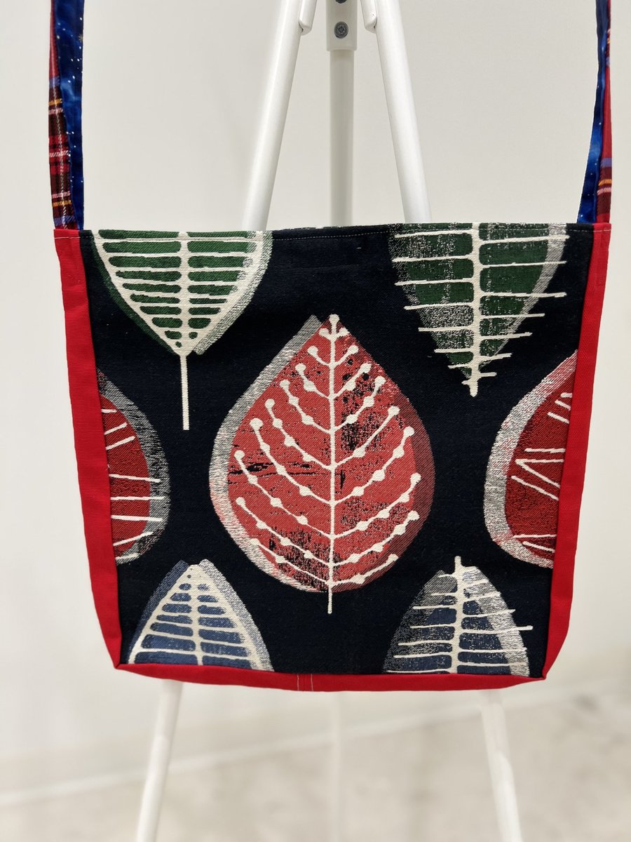 Stranger Things moon tshirt crossbody bag 