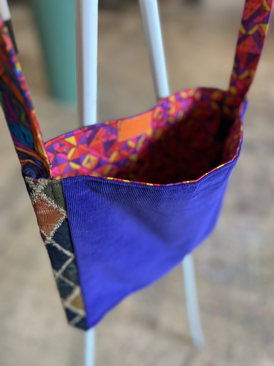 Muse Tshirt crossbody bag orange purple 