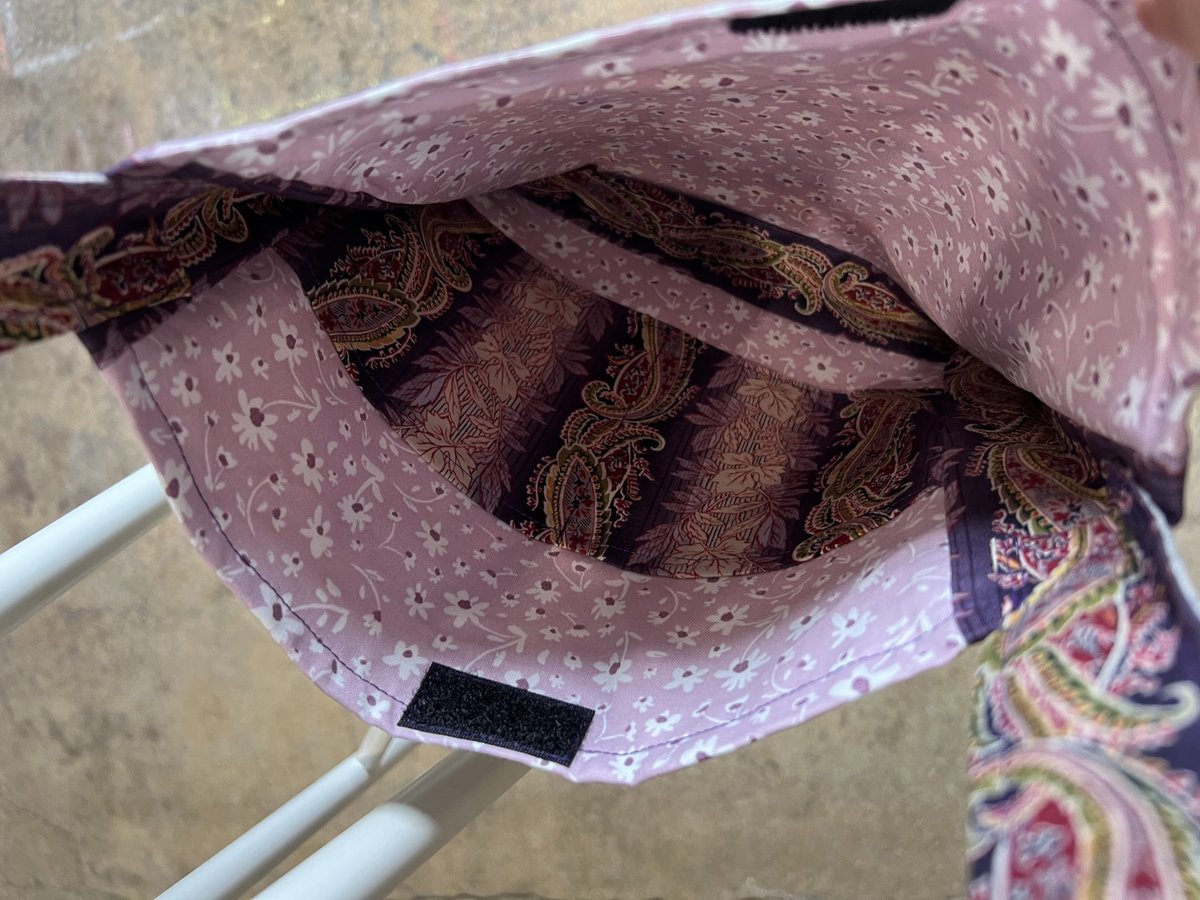 Skunk crossbody bag 