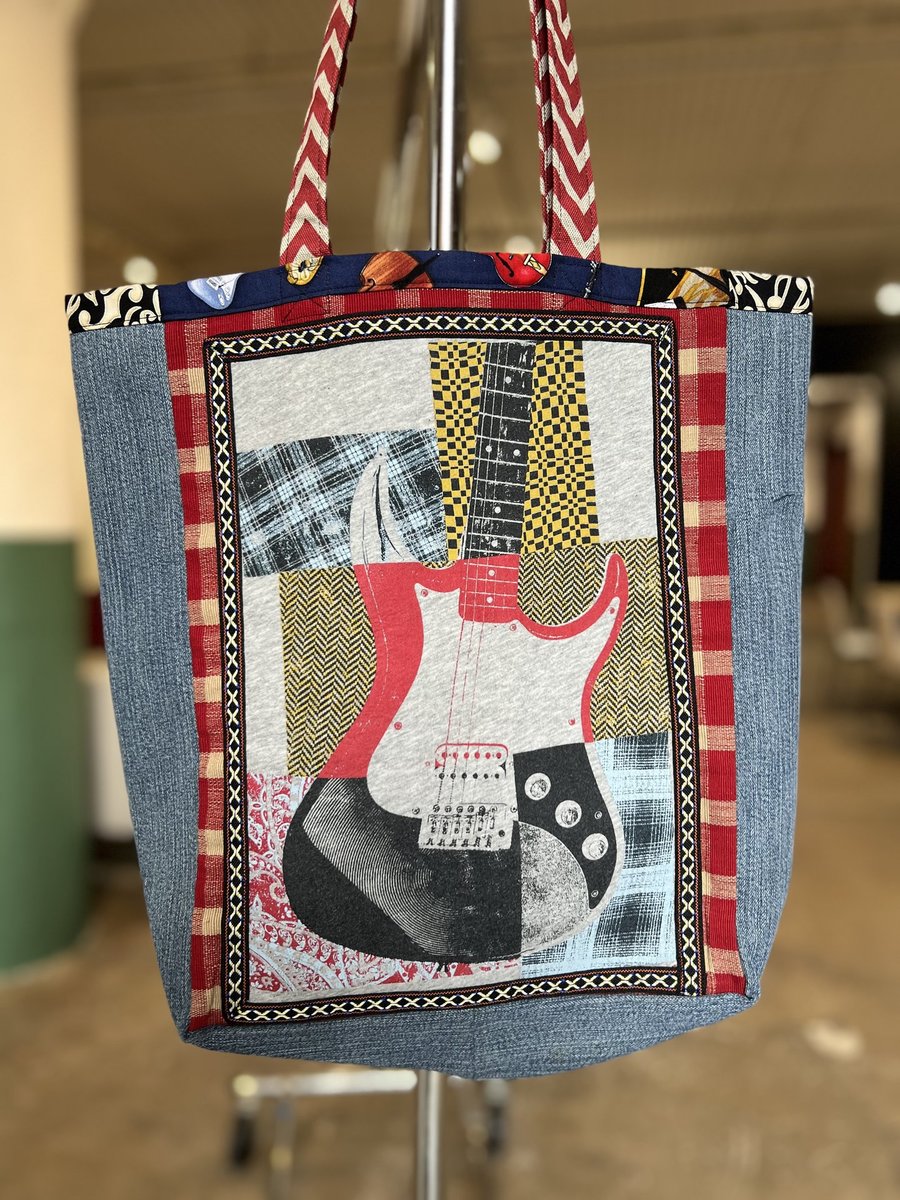 Guitar tshirt market bag