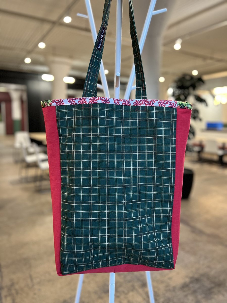 Elf OMG Santa tshirt market bag