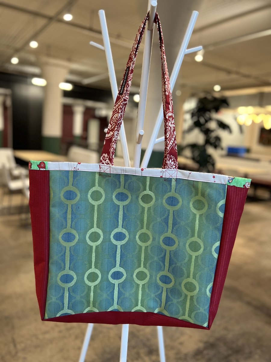 Elf cray cray tshirt market bag 