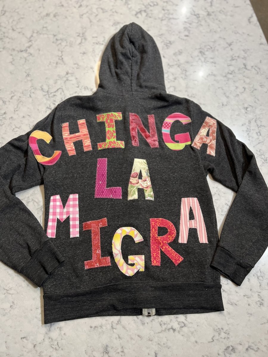Chinga la migra hoodie